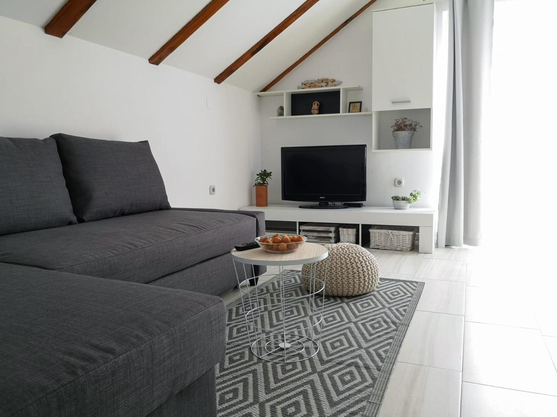 Apartman Milutin Vrsi Eksteriør billede