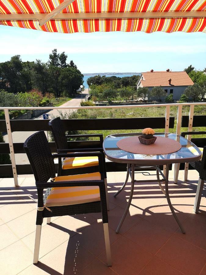 Apartman Milutin Vrsi Eksteriør billede